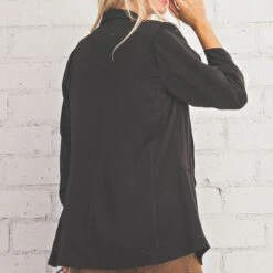 Solid Blazer With Printed Lining -Columbia Clothing Shop 15744898 ba291a48 5a94 4e49 9395 3ac8878f3297