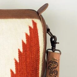 American Darling White Rustic Aztec Duffel Bag -Columbia Clothing Shop ADBG870D