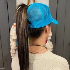 McIntire Saddlery Turquoise Foam Hibiscus Cap -Columbia Clothing Shop IMG 5662 4dc227f7 1386 405d 9629 834a96b65196